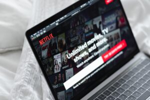 The Netflix error “Sorry, we are unable to complete that action now” is usually temporary and not a serious problem. With a stable internet connection, updated app, and clear cache, most users can fix it within a minute or two