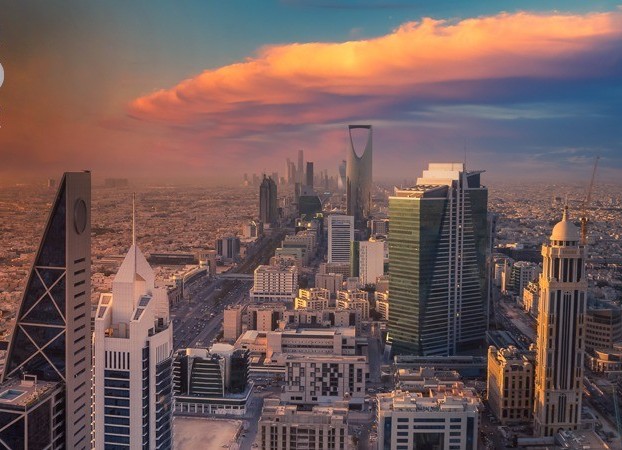 Why Tech Companies Prefer Saudi Arabia Over Europe
